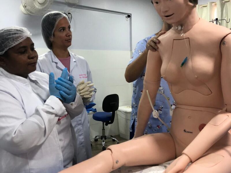 Aula prática de Instrumentação Cirúrgica no CETESI — foto 4