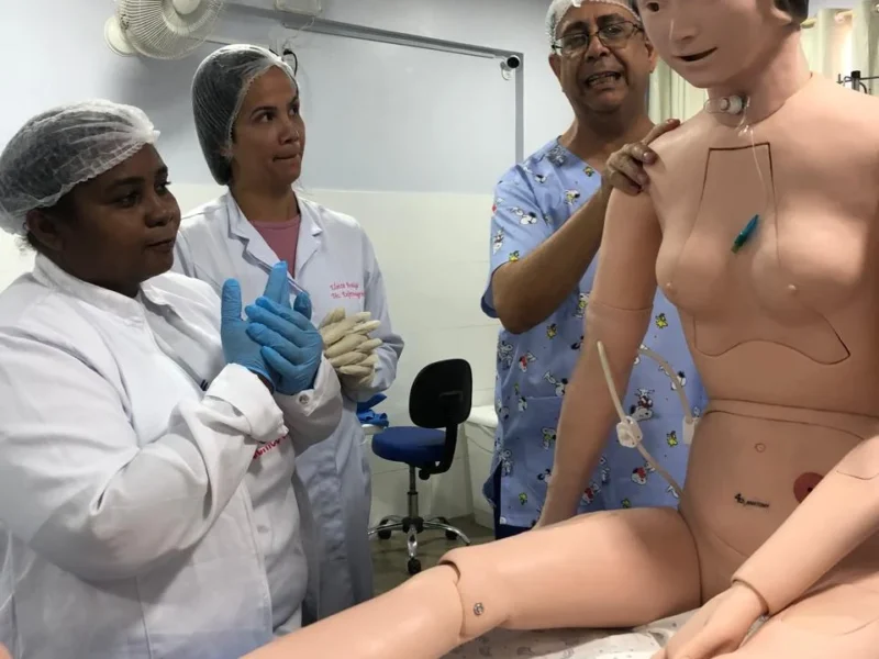 Aula prática de Instrumentação Cirúrgica no CETESI — foto 5